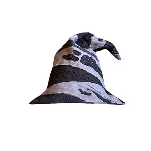 Black and Grey Witch Hat